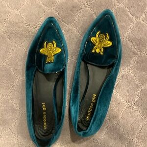 Madden girl teal shoes good condition